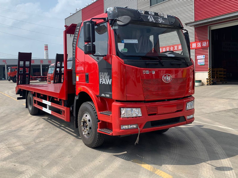 解放J6L國(guó)六平板車(chē)